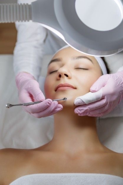 Deep Cleaning Facial