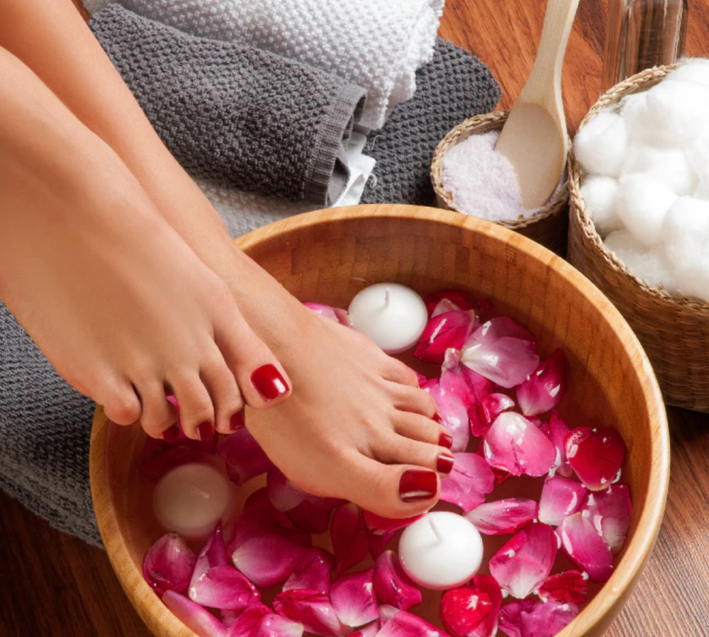 Women's Deluxe Spa Pedicure