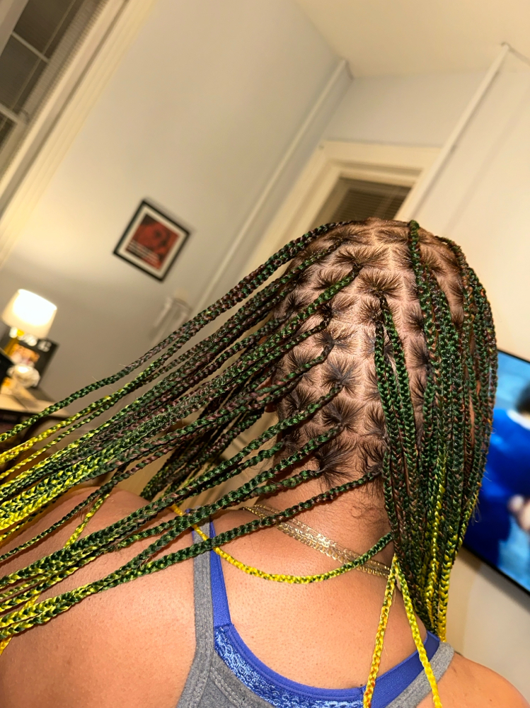 Smedium Knotless Braids
