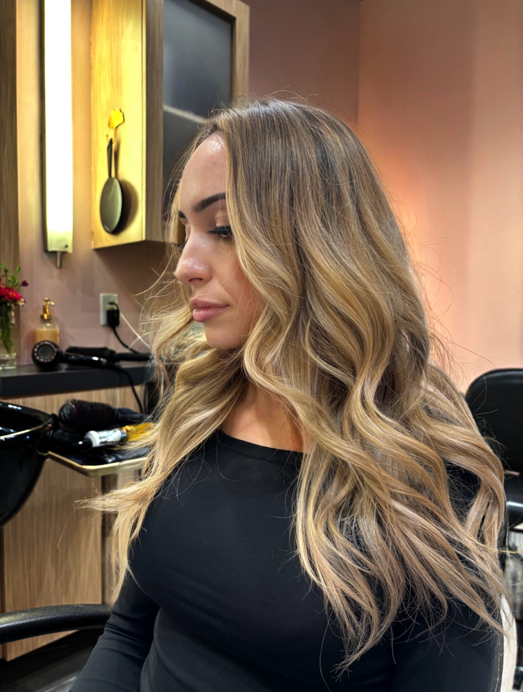 The Signature at Salon Suite 19 in Carmel, IN