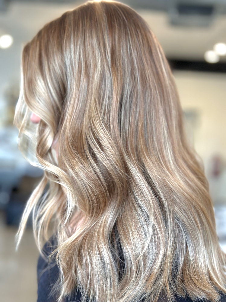 Crowned Blonde