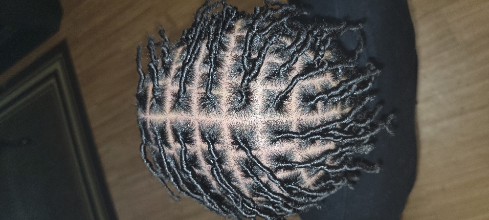 ⭐️Loc wash, retwist & blowdry.