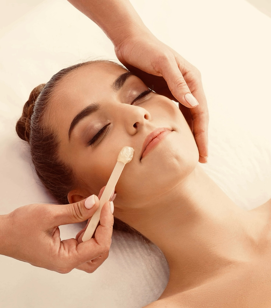 Upper Lip / Chin Waxing