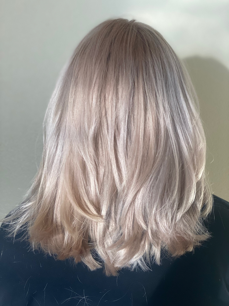 Woman’s Haircut WITH WASH/BLOWDRY