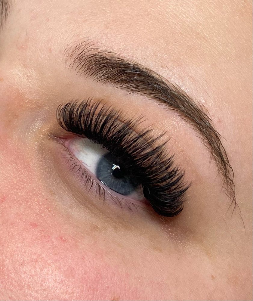 2 WEEK VOLUME FILL at Impala Lashes LLC in Las Vegas, NV