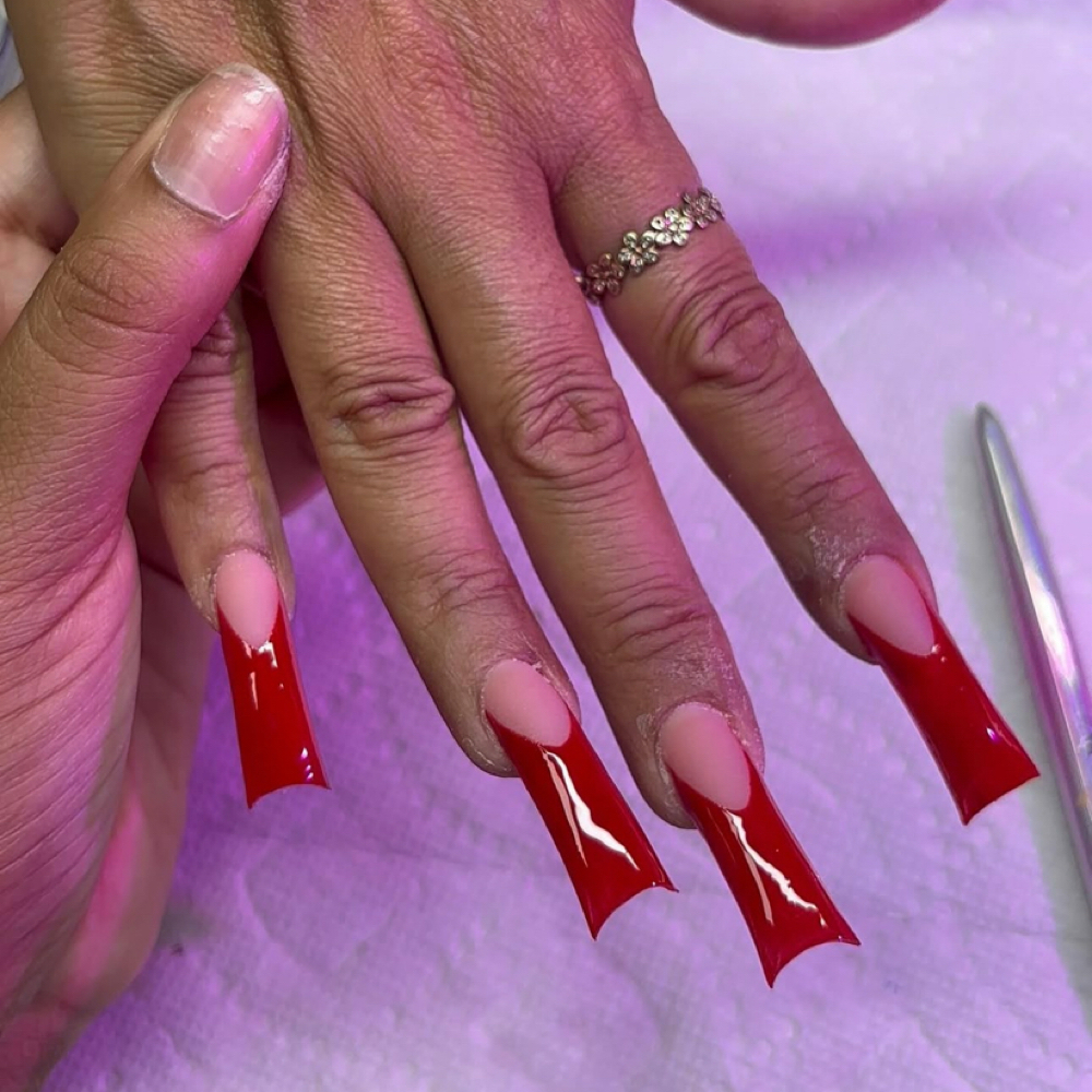 Duck Tips Full Set at LuxBeautyLab in Kissimmee, FL