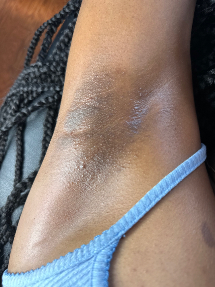 Graceful Underarm Wax