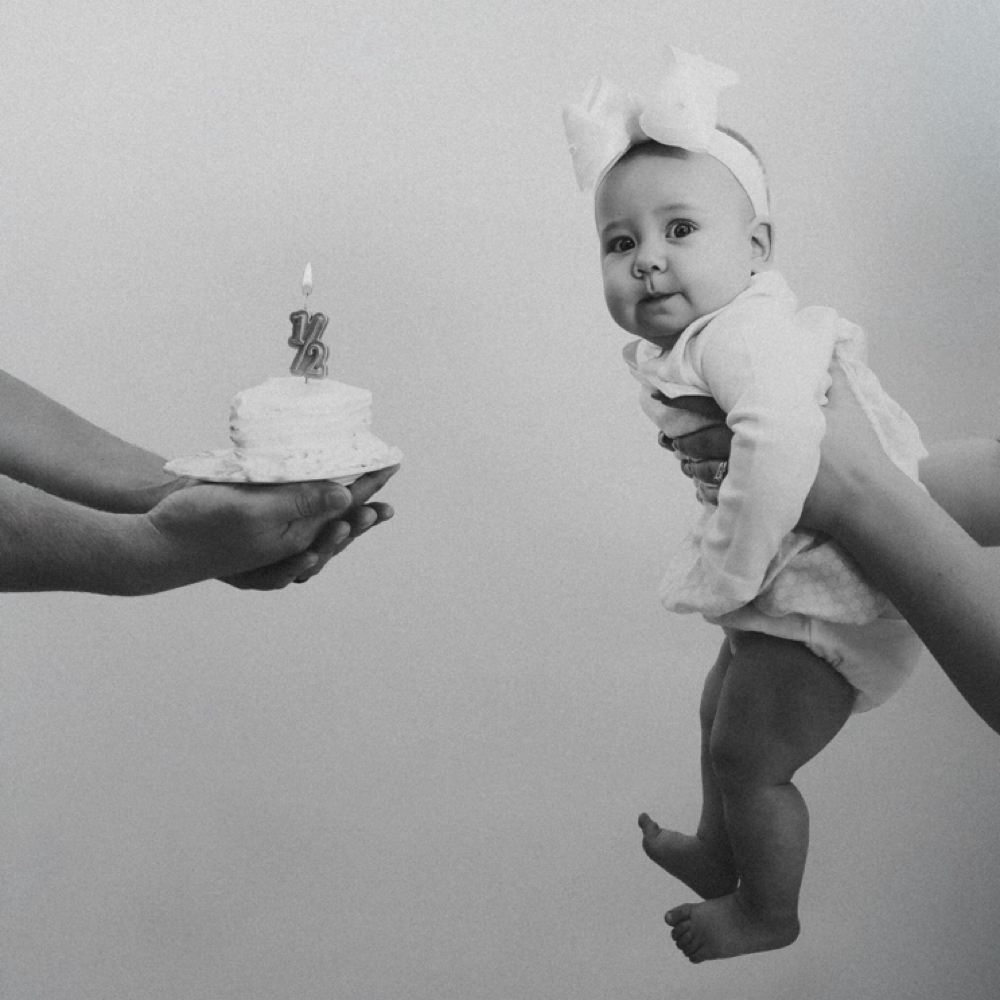 Cake Smash/Birthday Sessions at Mckenzi Taylor Photography in Springfield, MO
