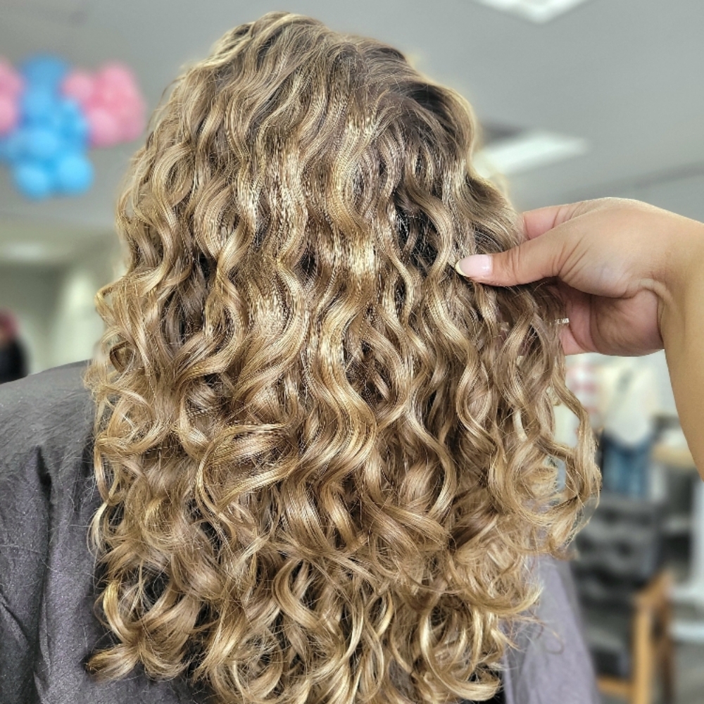 Partial Foil at HAIR BY ANGELEAH in Silverdale, WA