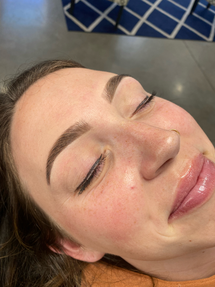 Brow Wax and Henna at Brows By April in Knoxville, TN