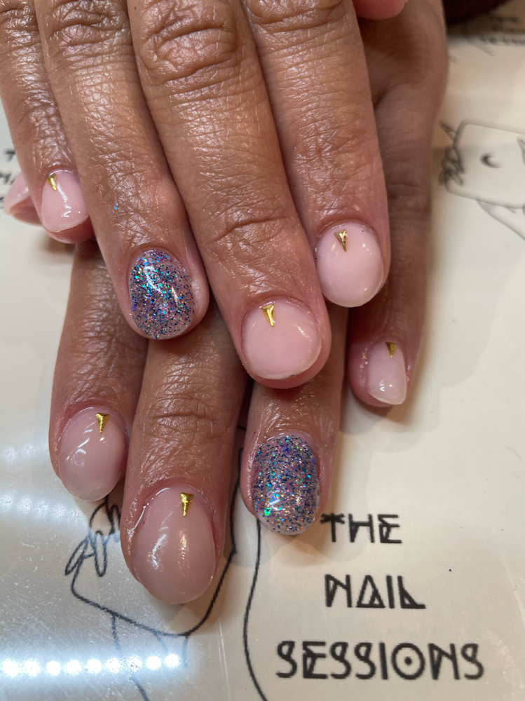 Simple Rhinestones (2 Nails Only)