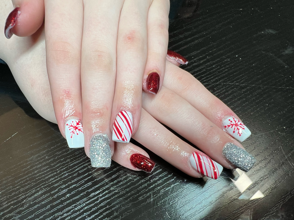 Handpainted Nail Art (2 Nails)