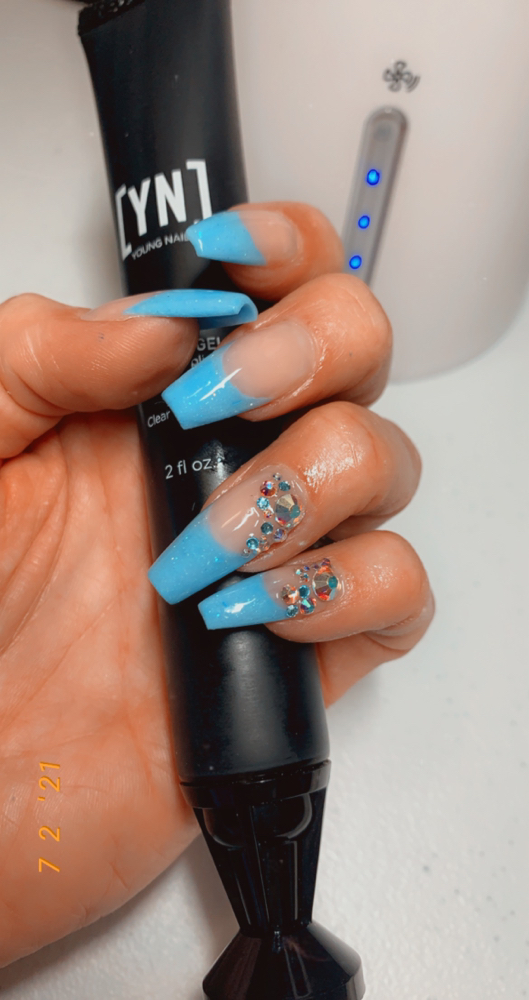 Rhinestones (2 Nails)