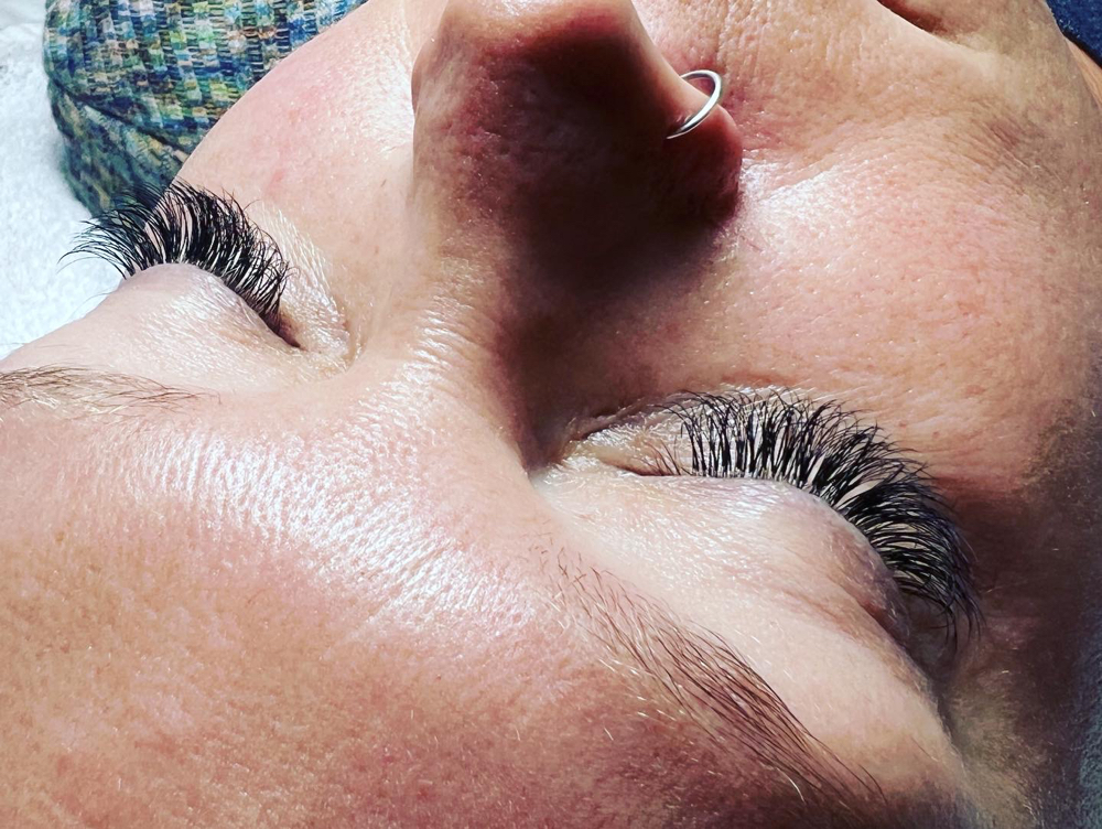 2-3 Week Lash Fill at Leslie Oakley in Moberly, MO