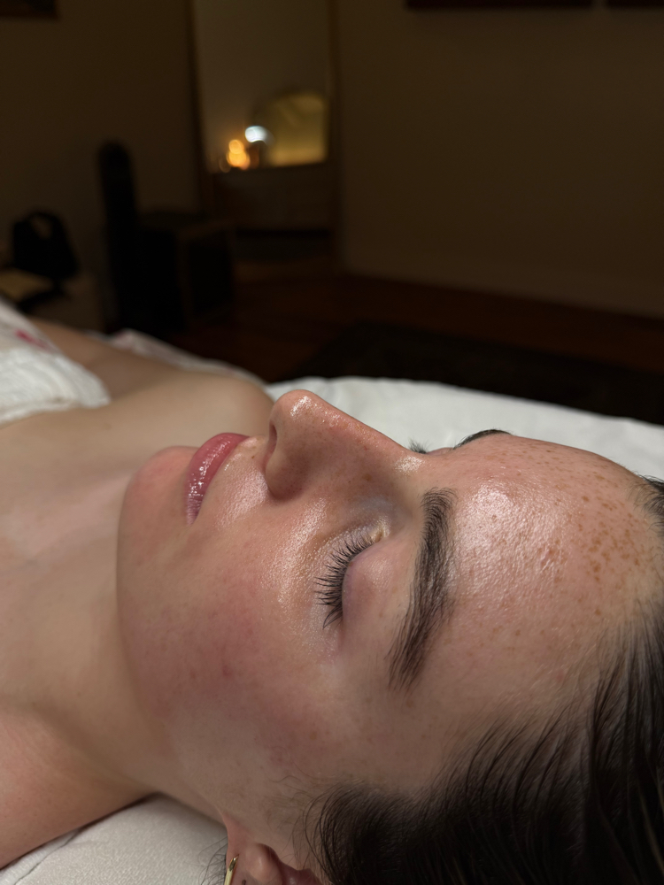 Raye Signature Facial