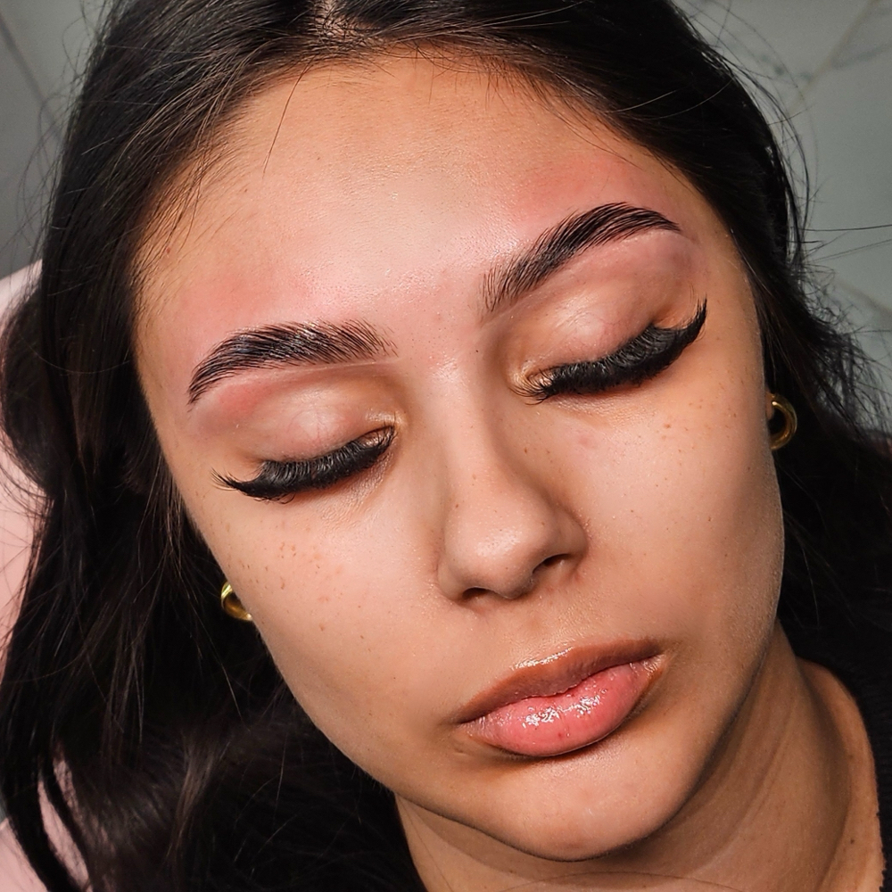 Brow Lamination & Luxury Brow Wax