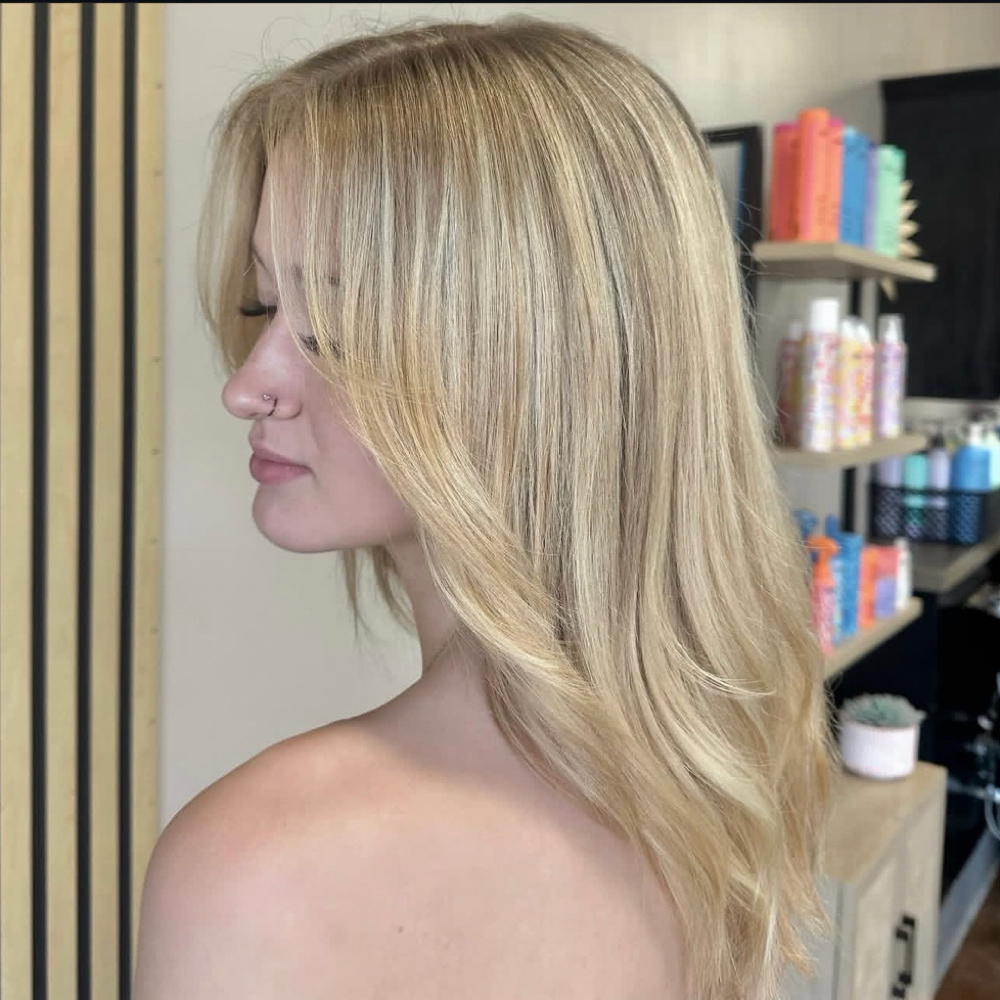 signature blonde✨ at Loxx Beauty Bar & Extensions in Mansfield, OH