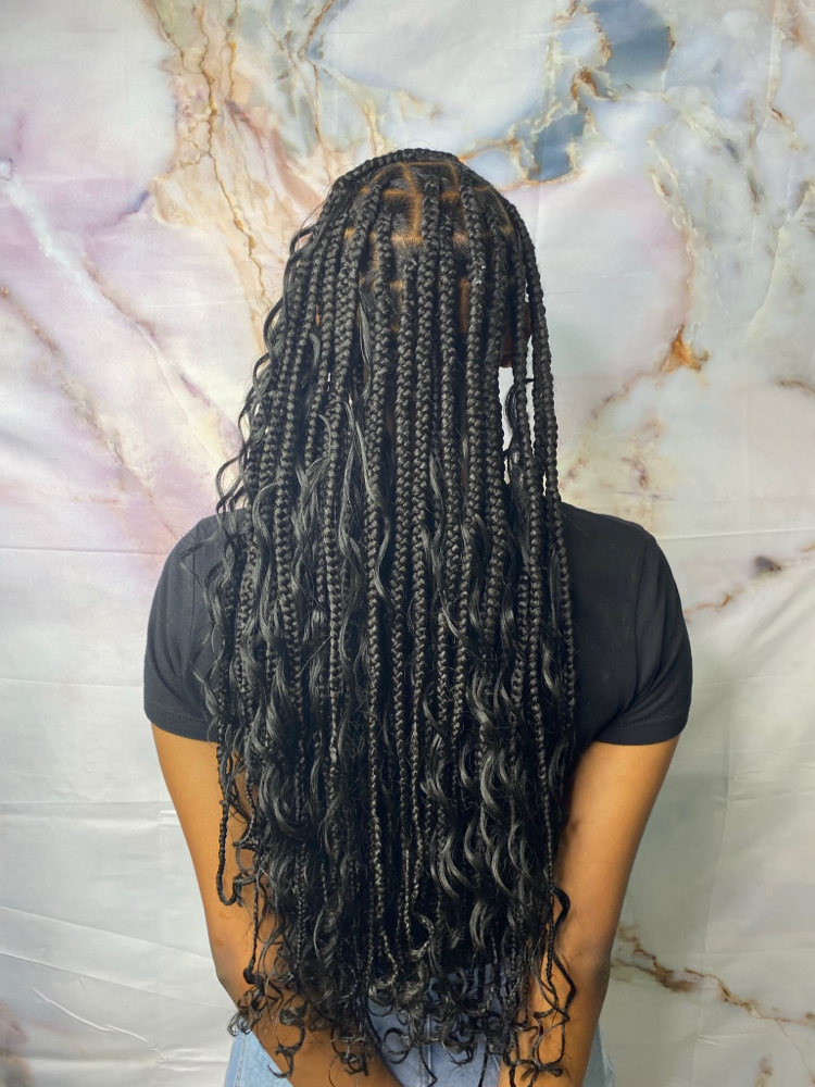 Medium Boho Knotless at Pretty Pristine in Oklahoma City, OK