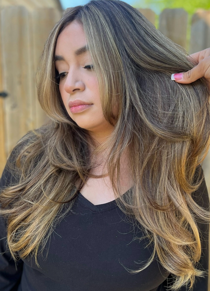 HAIR BLOWOUT + WASH
