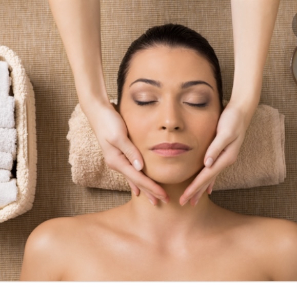 Relaxation Facial