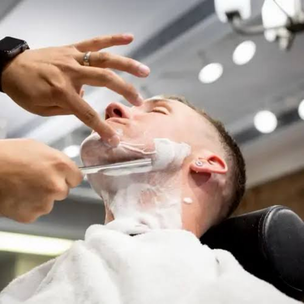 Hot Towel Shave at Pretzel city barbershop in Freeport, IL