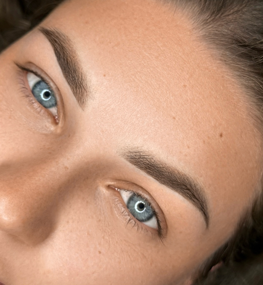 PERMANENT EYEBROWS