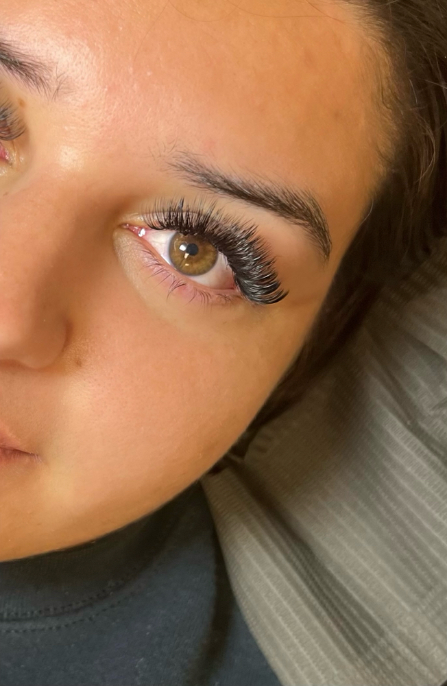 Lash Extention Removal