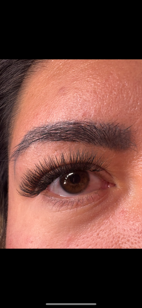 Temporary HYBRID Lash Extensions
