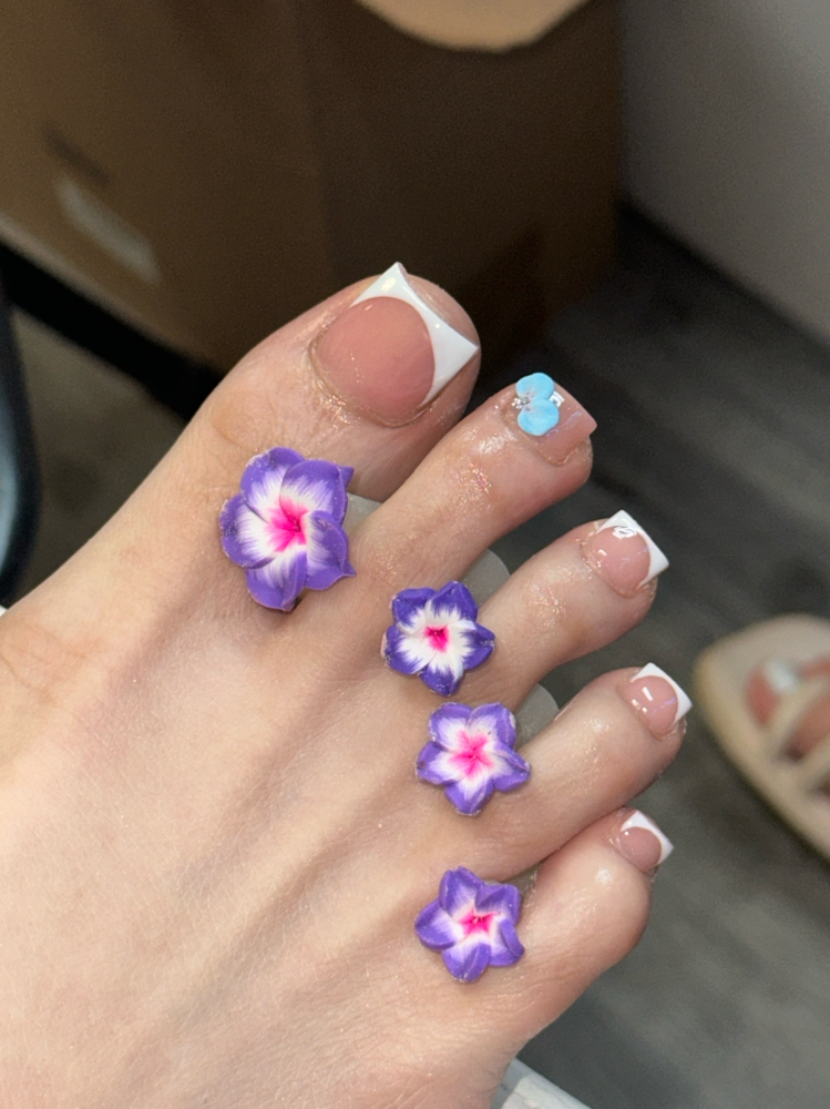 acrylic toes at nailsbychrissy in buffalo, NY