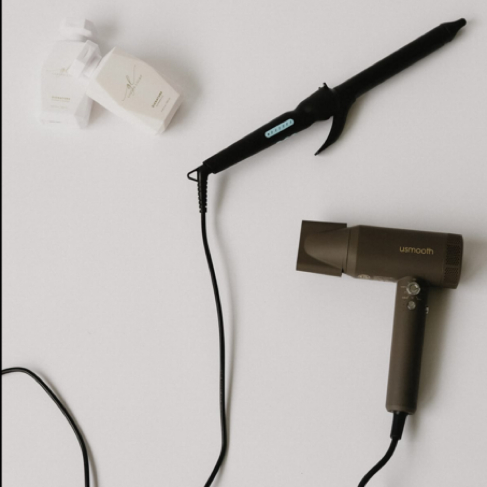 Shampoo/ blow dry/ style at Salon One-Ninety / Hannah Schexnaildre in port allen, LA