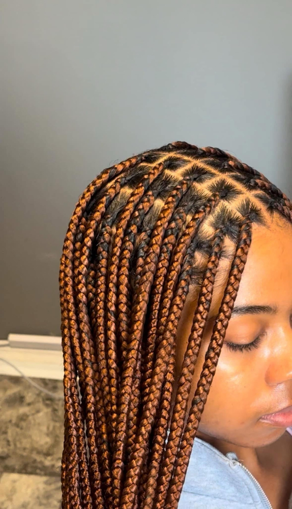 Medium Knotless