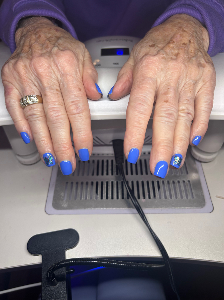 Gel Manicure with Full Design
