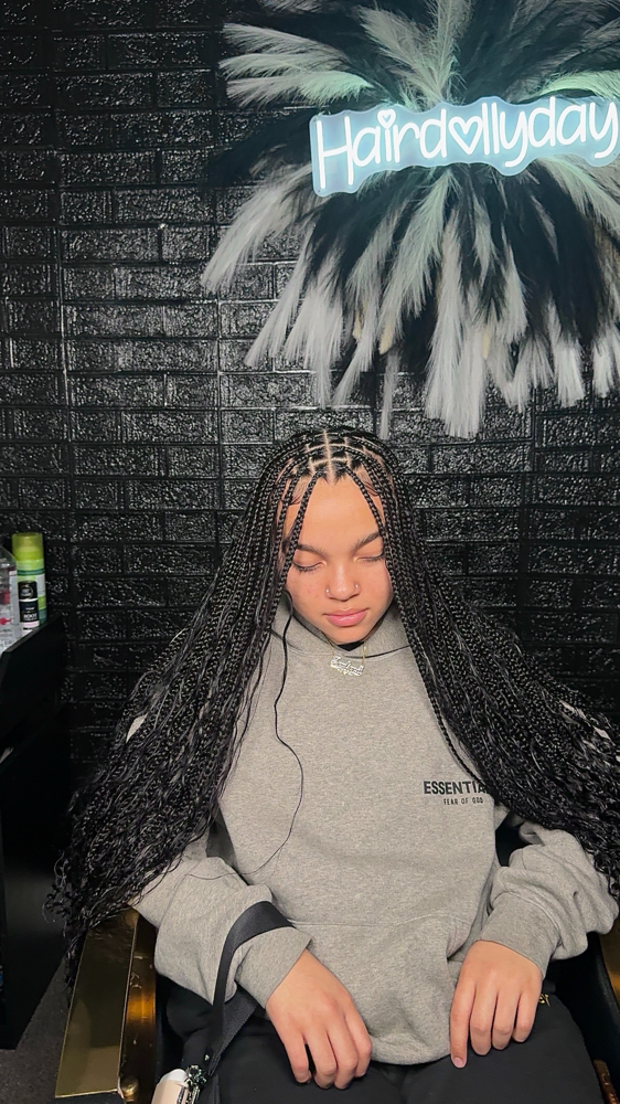 Medium Boho Knotless Braids