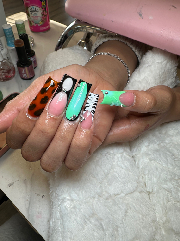 Freestyle Nail Art
