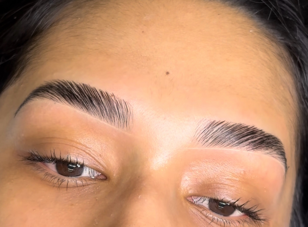Brow Lamination And Shape