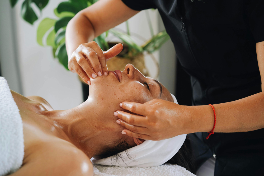 Maintenance Facial