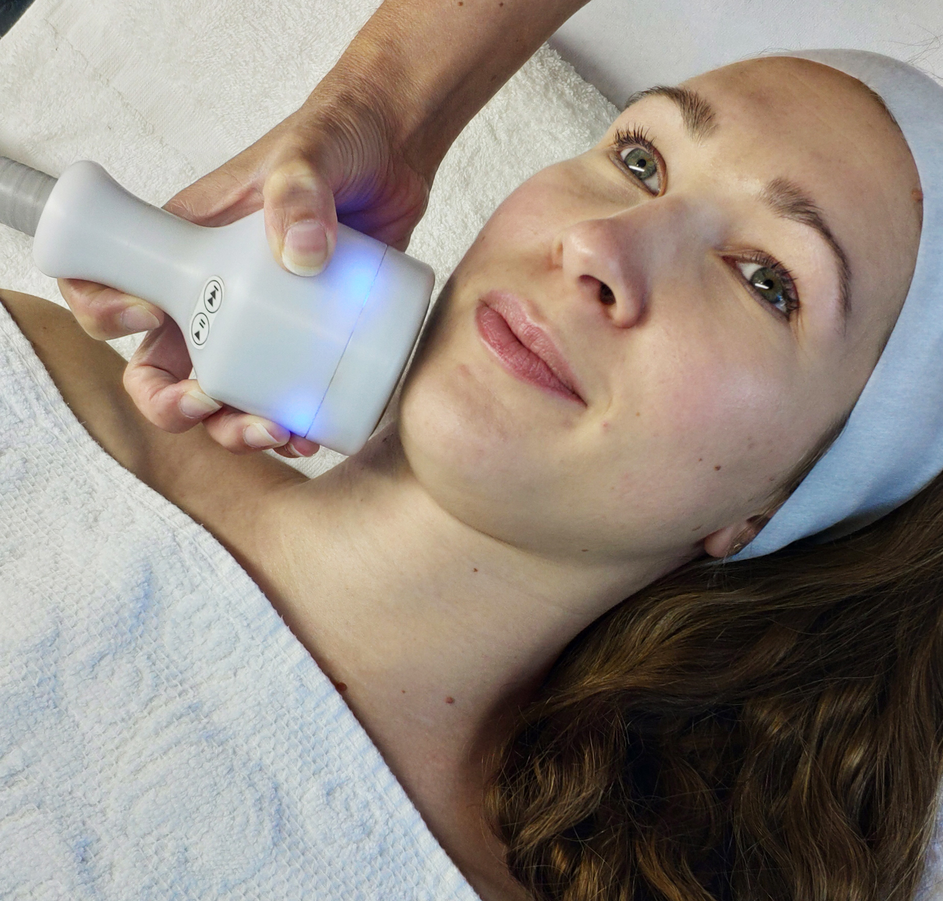 CRYOSKIN FACIAL UPLIFT