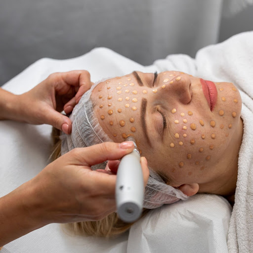 BB Glow Facial