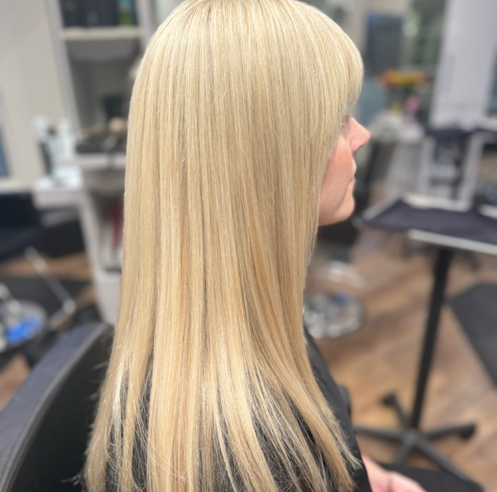 Full Highlight & Signature Haircut at Alex Mackison in Denver, CO