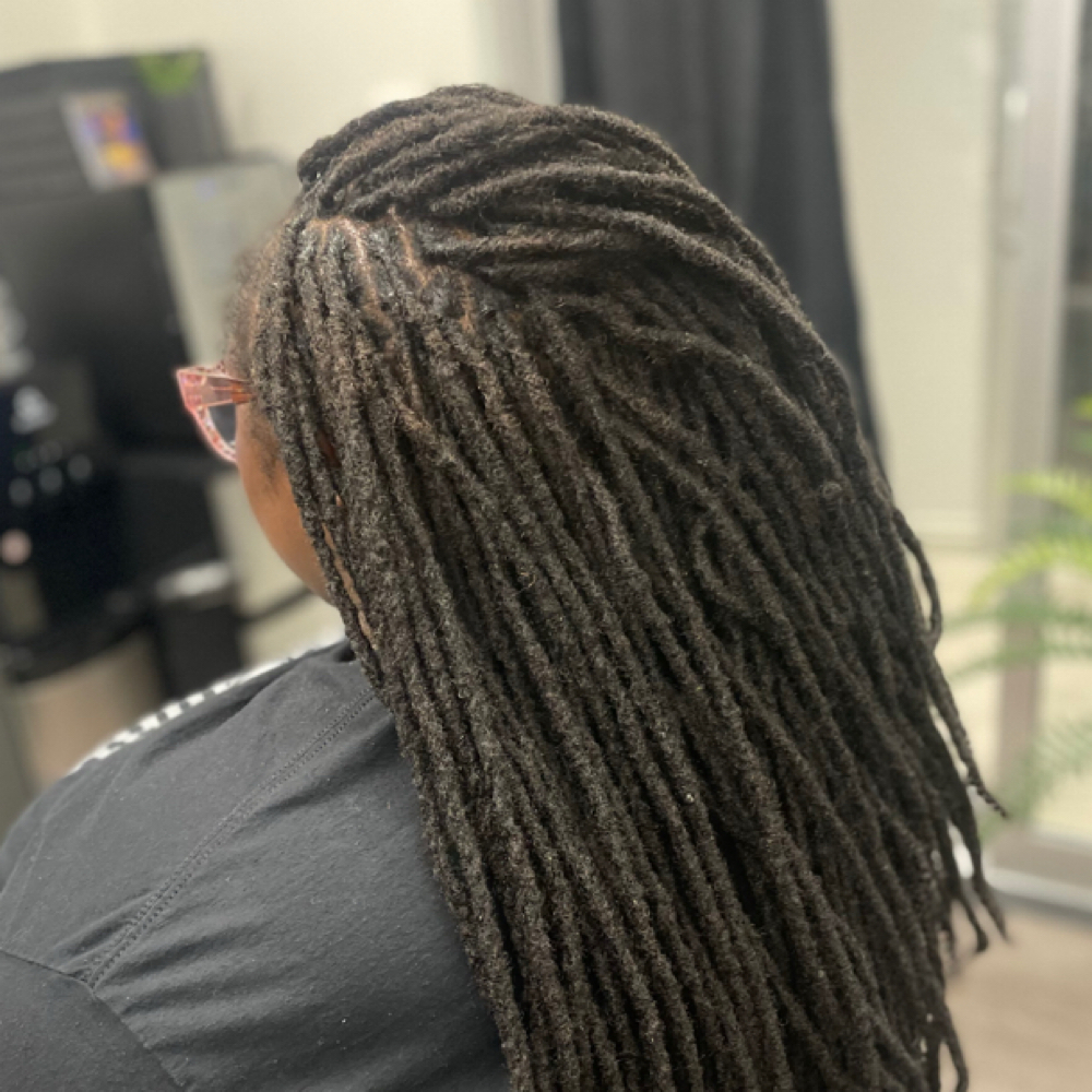 Loc Extensions at Ronniejay Collection in Harrisburg, PA