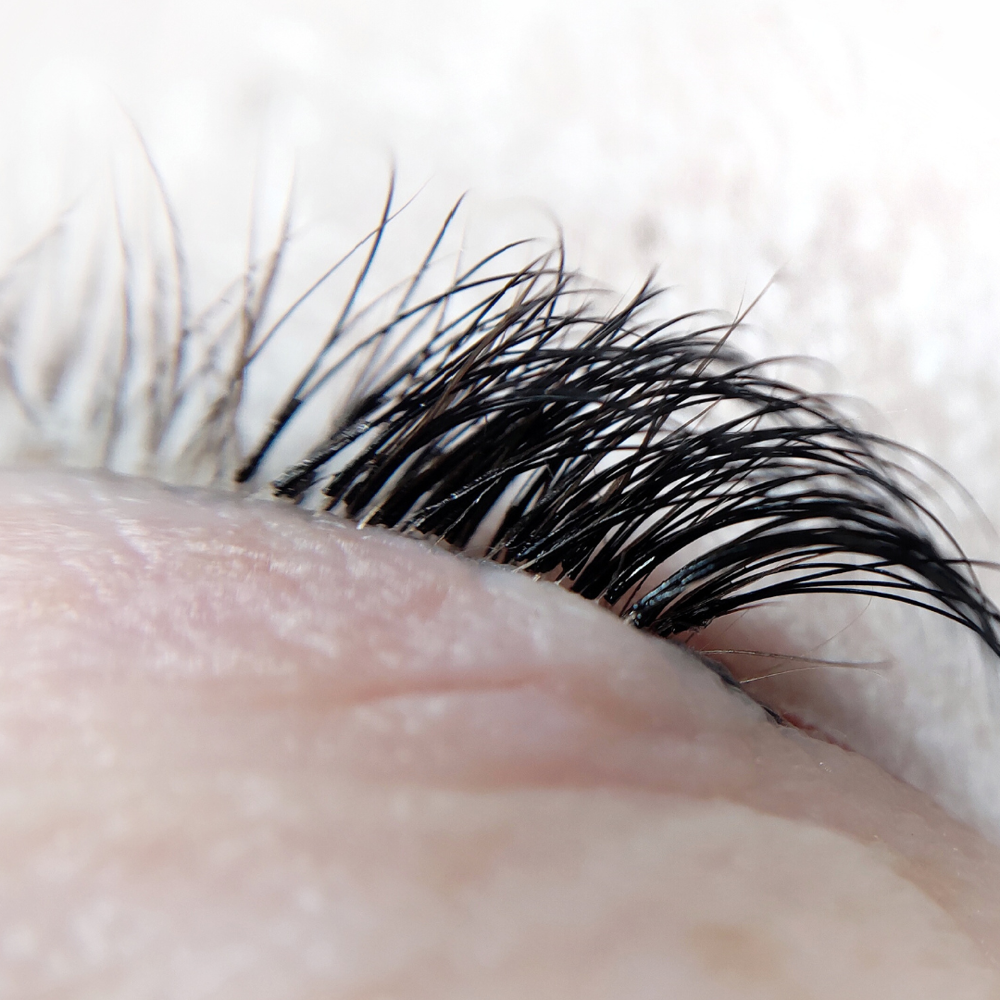 Lash Removal