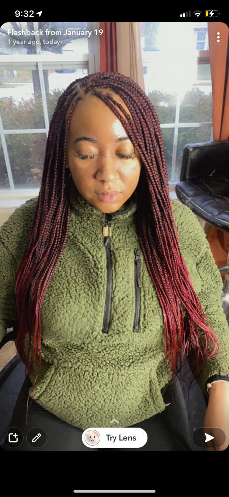 Small knotless Braids