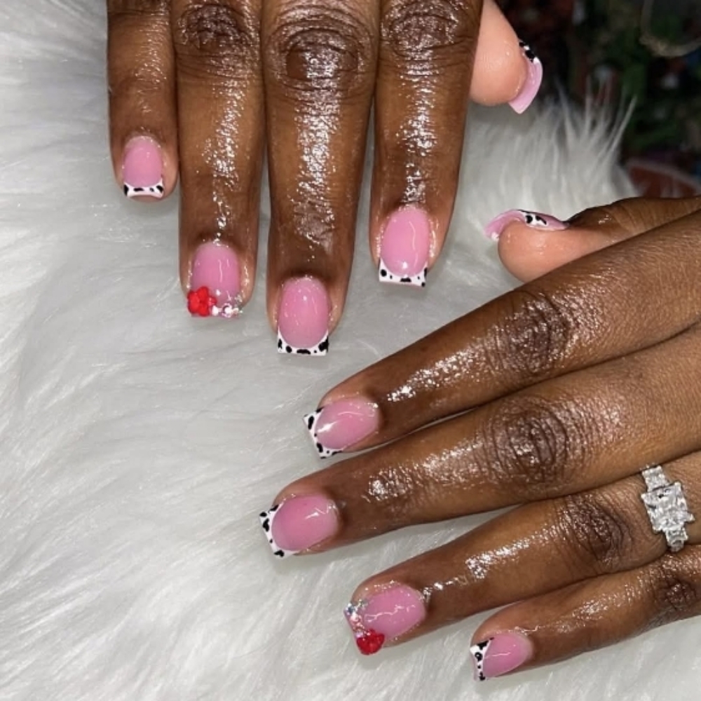 Short Full-Set at Pretty Herr Nailz in York, PA