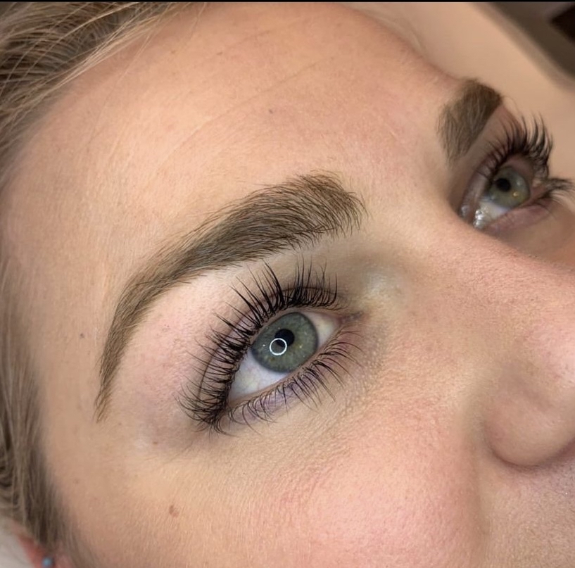 Lash Lift And Tint