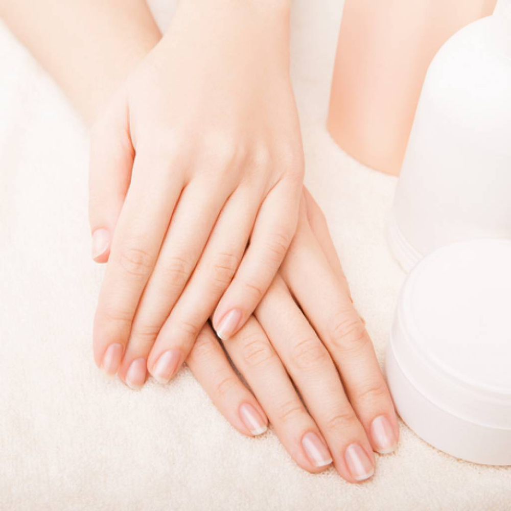 Regular Manicure
