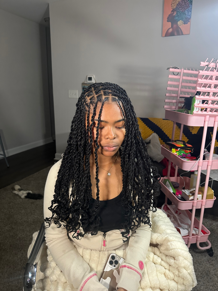Mid-Back Extended Mini Twists