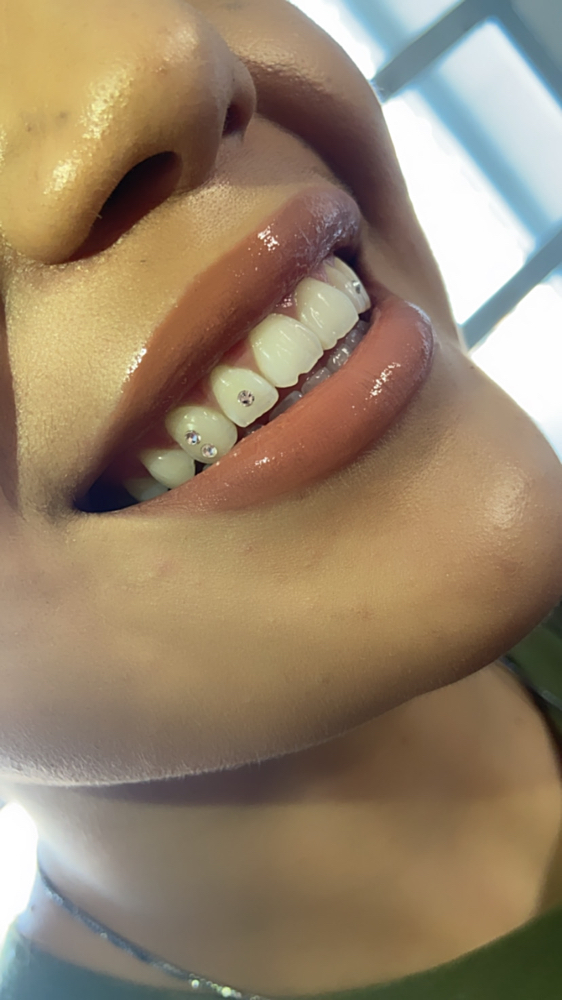 3 Swarvoski Tooth Gems at Candilashes in Glendale, AZ