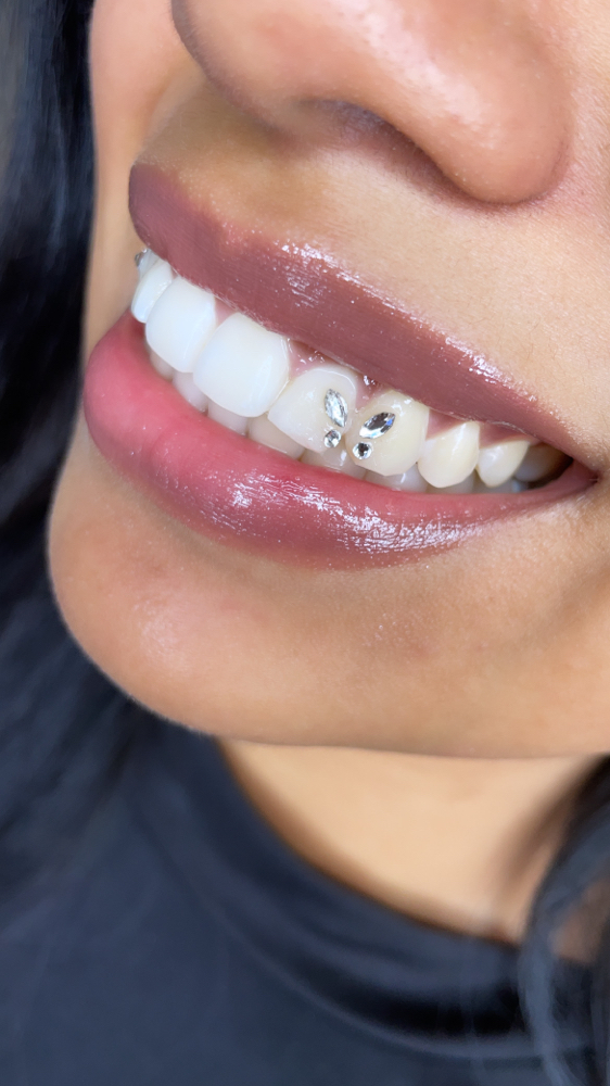 Butterfly Tooth Gem Design at Candilashes in Glendale, AZ