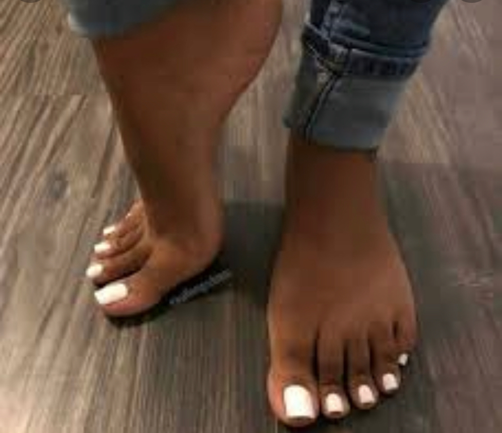 Acrylic Set On Toes