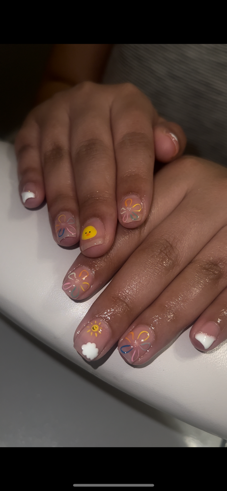 Gel Manicure With Detailed Design